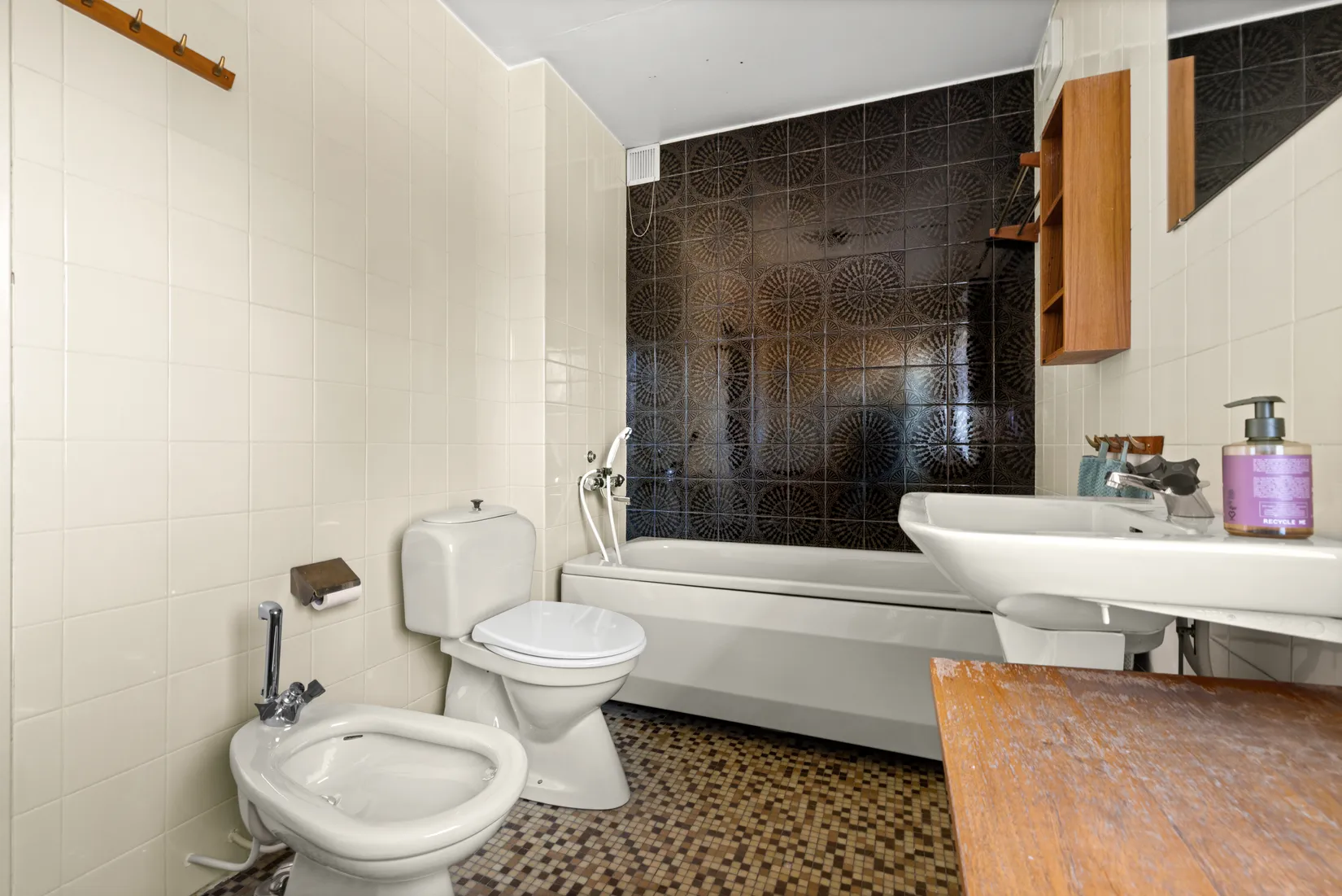 Villa, Junibacken 20, Trollbäcken / Skälsätra, Tyresö