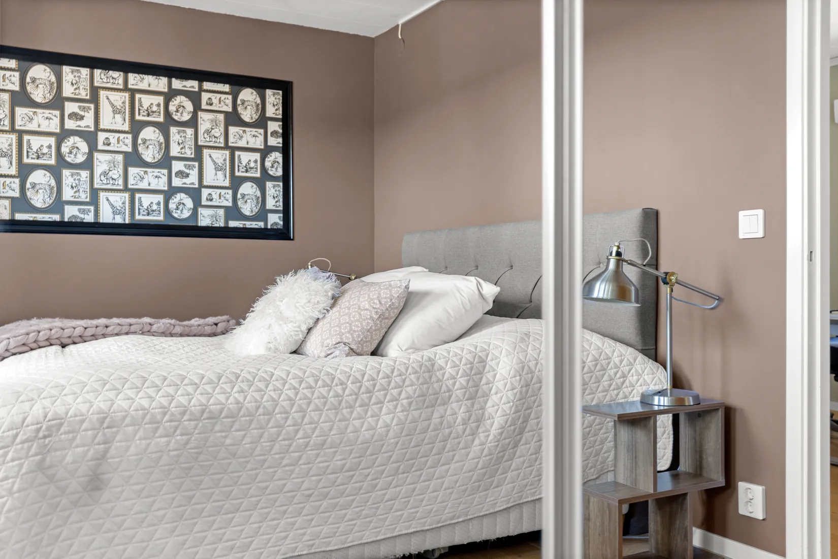 Villa, Junibacken 20, Trollbäcken / Skälsätra, Tyresö