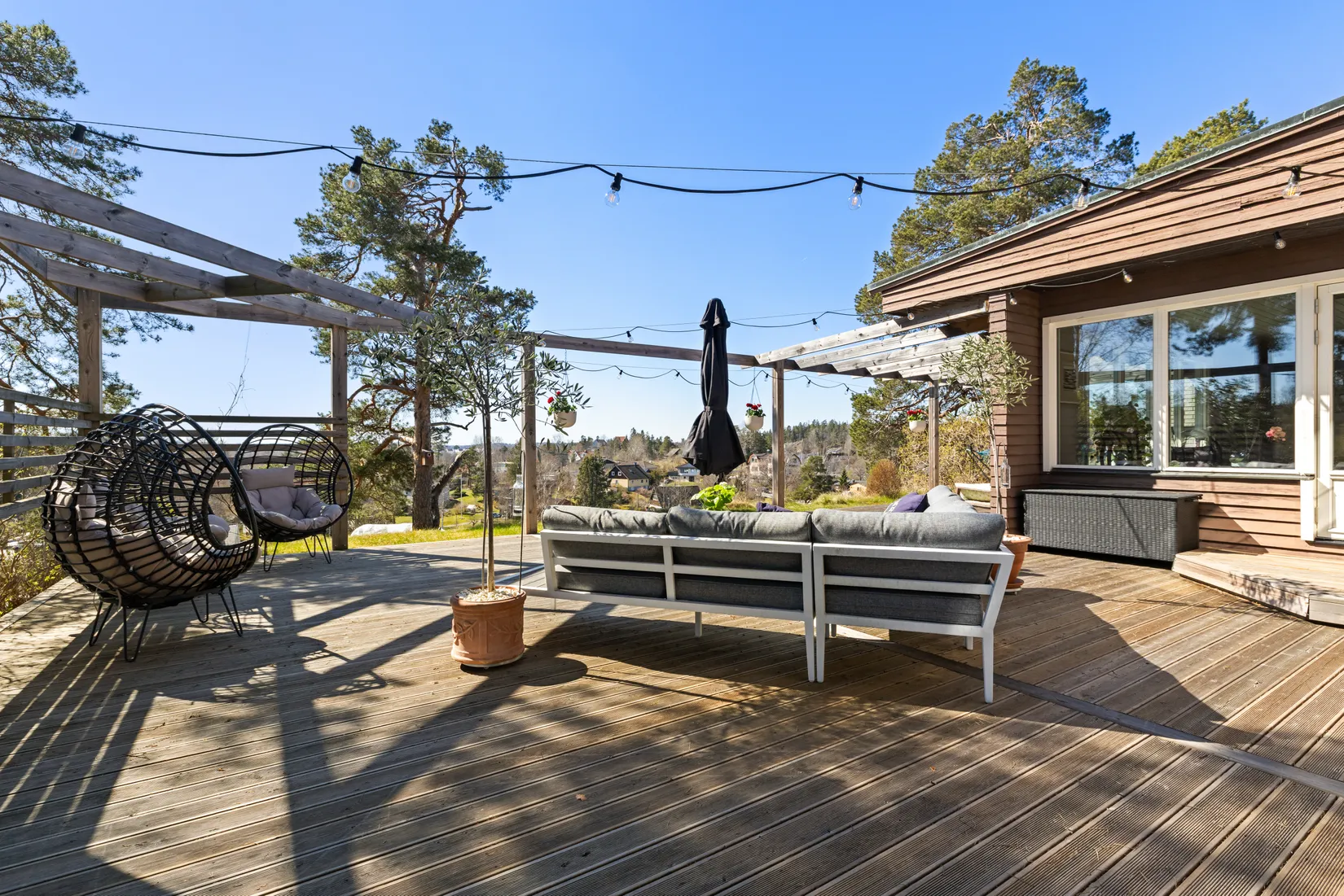 Villa, Junibacken 20, Trollbäcken / Skälsätra, Tyresö