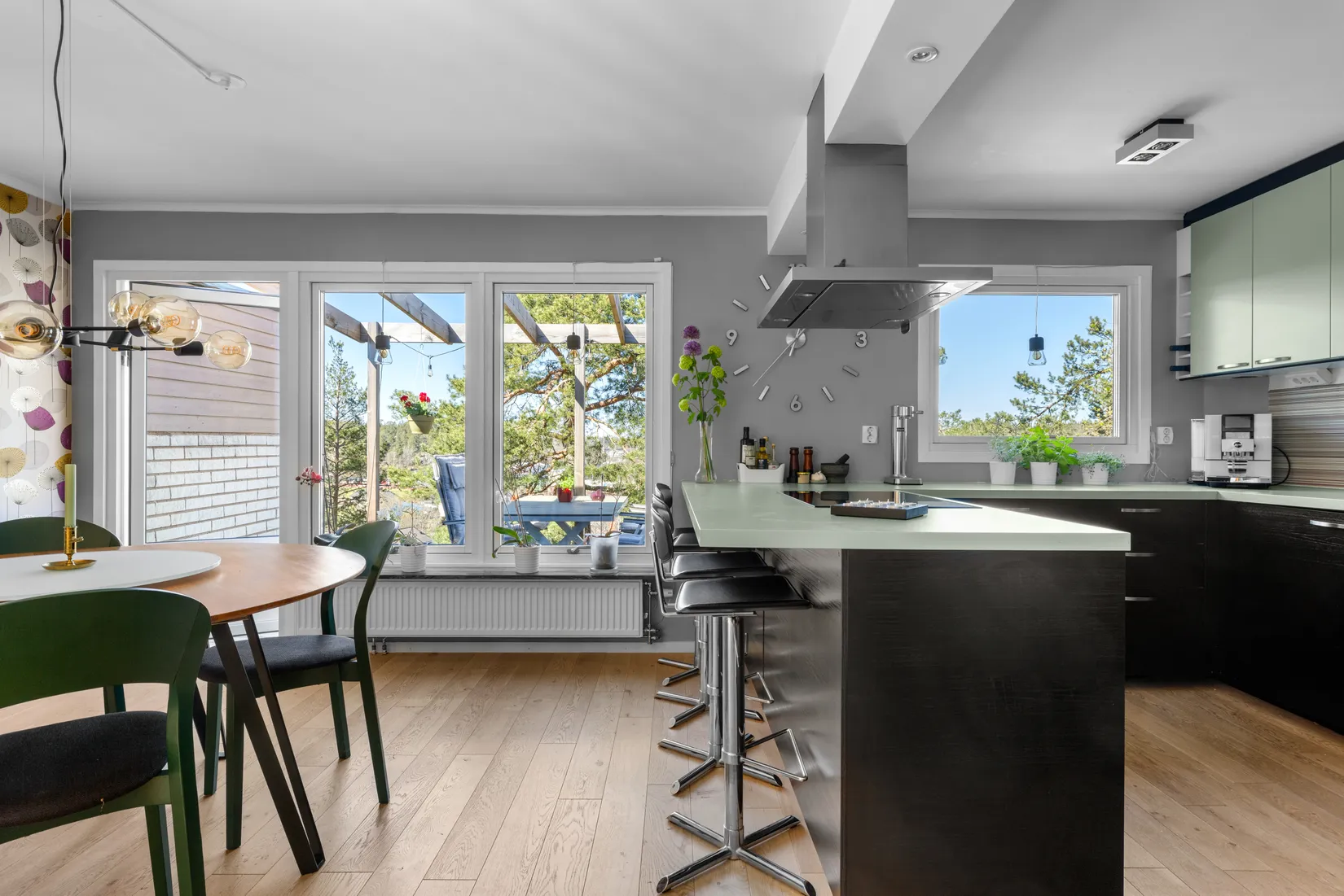 Villa, Junibacken 20, Trollbäcken / Skälsätra, Tyresö