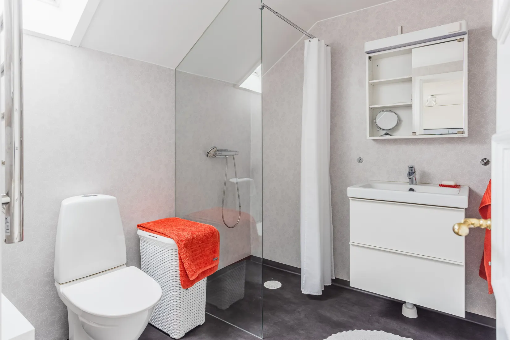 Villa, Radhus, RIDDARVÄGEN 18, Österskär, Österåker