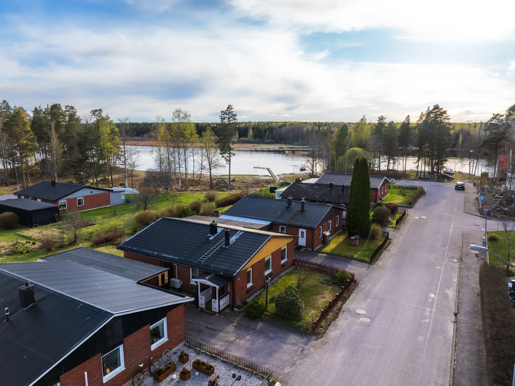 Villa, Radhus, Smedvägen 15, Virsbo, Surahammar