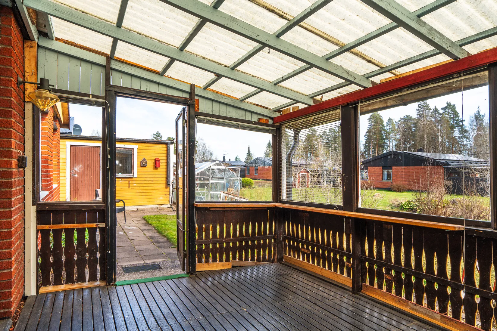 Villa, Radhus, Smedvägen 15, Virsbo, Surahammar