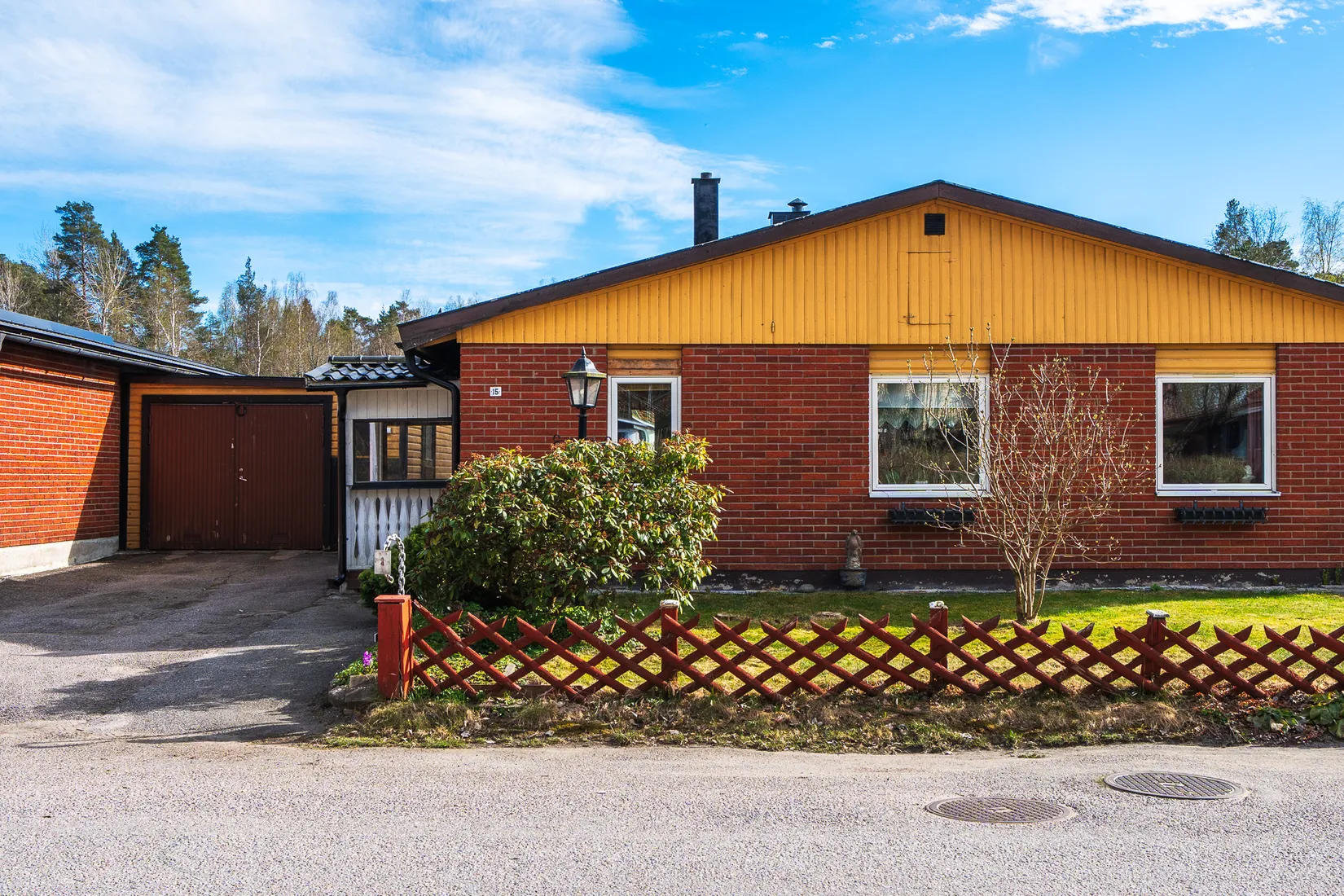 Villa, Radhus, Smedvägen 15, Virsbo, Surahammar