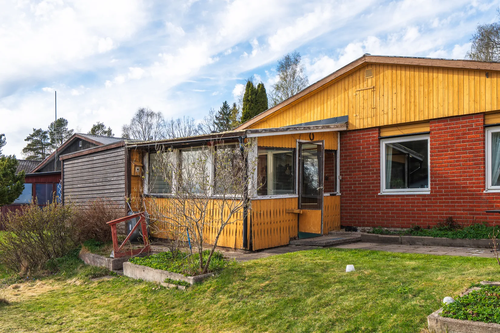 Villa, Radhus, Smedvägen 15, Virsbo, Surahammar