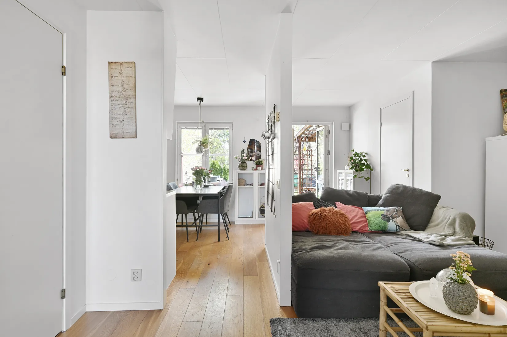 Villa, Radhus, Tullhusvägen 26, Färingsö Kungsberga, Ekerö