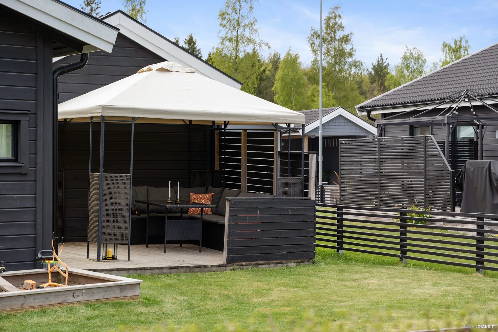 Villa, Tibble Skogsväg 25, Norrboda, Upplands-Bro