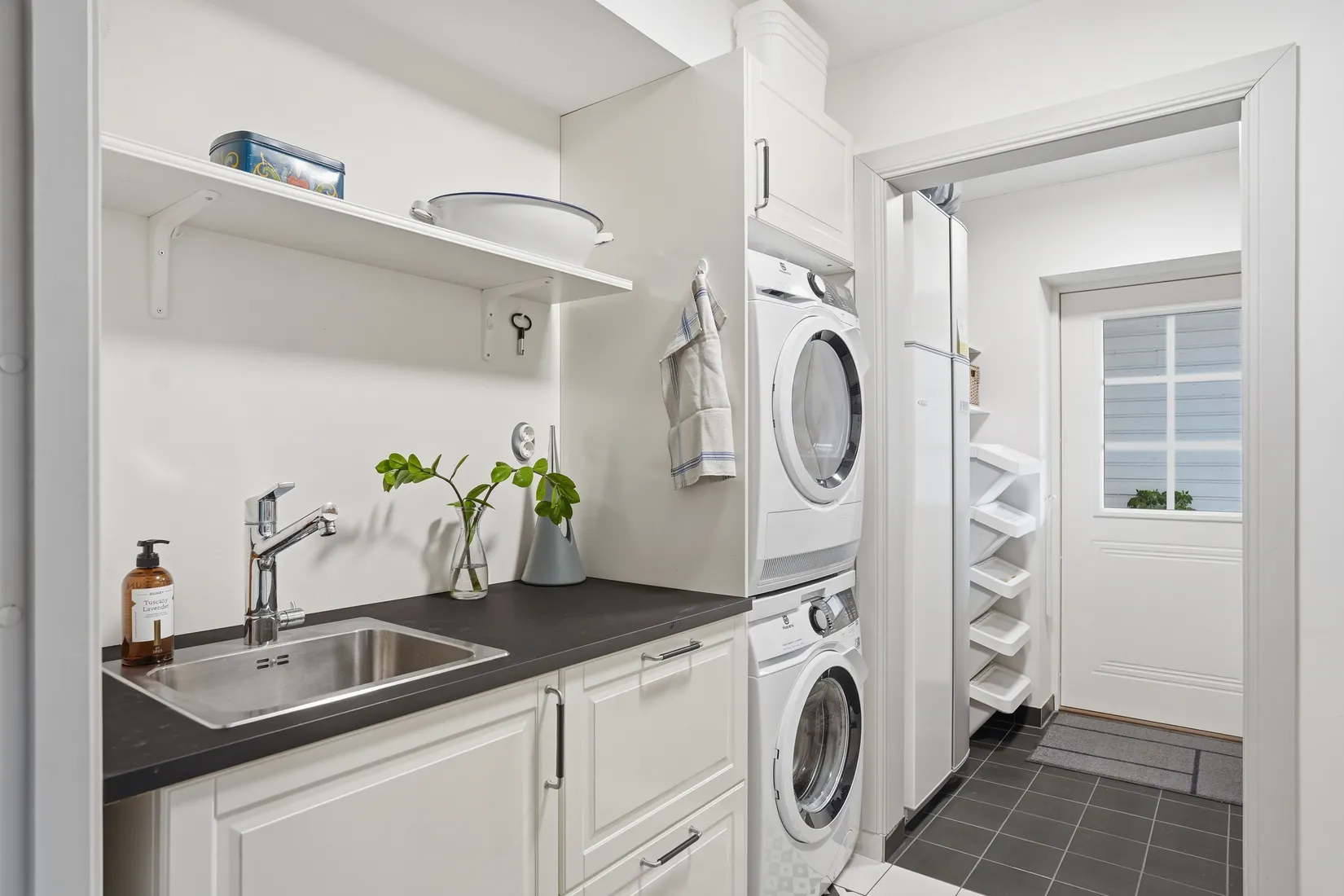 Villa, Radhus, Länna gård 11A, Uppsala