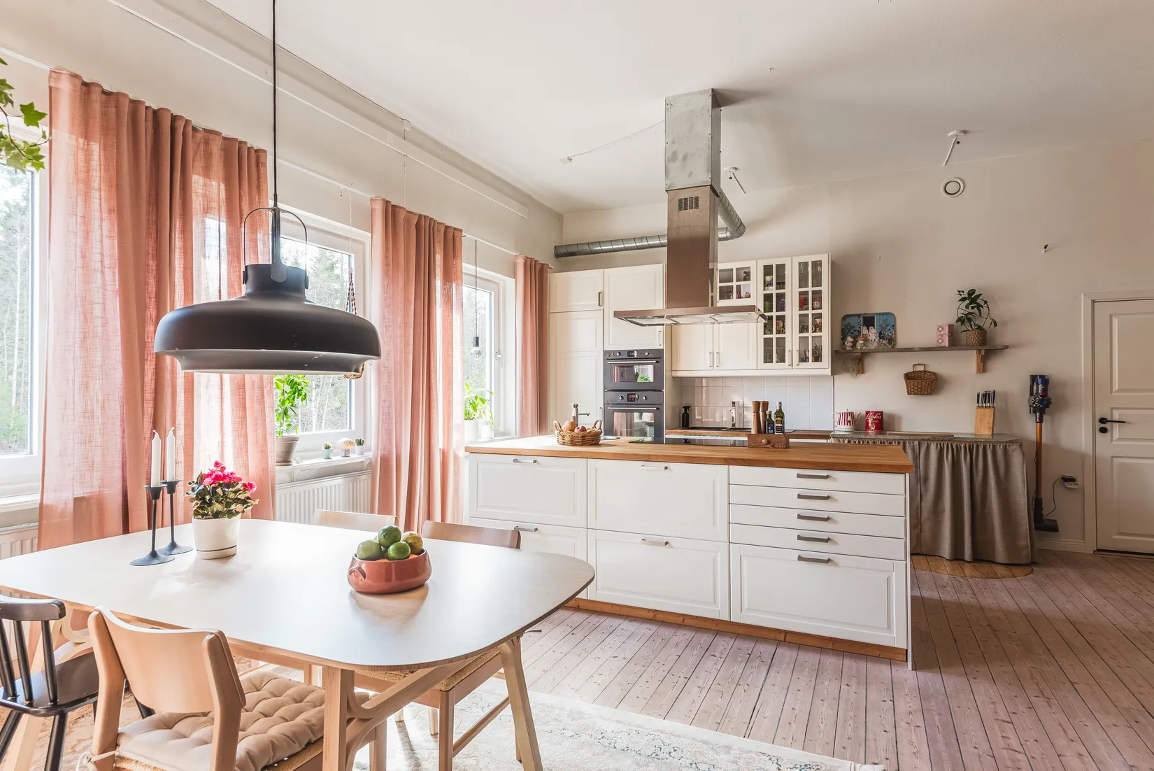 Villa, Väster-Gåltjärn 101, Sundsvall
