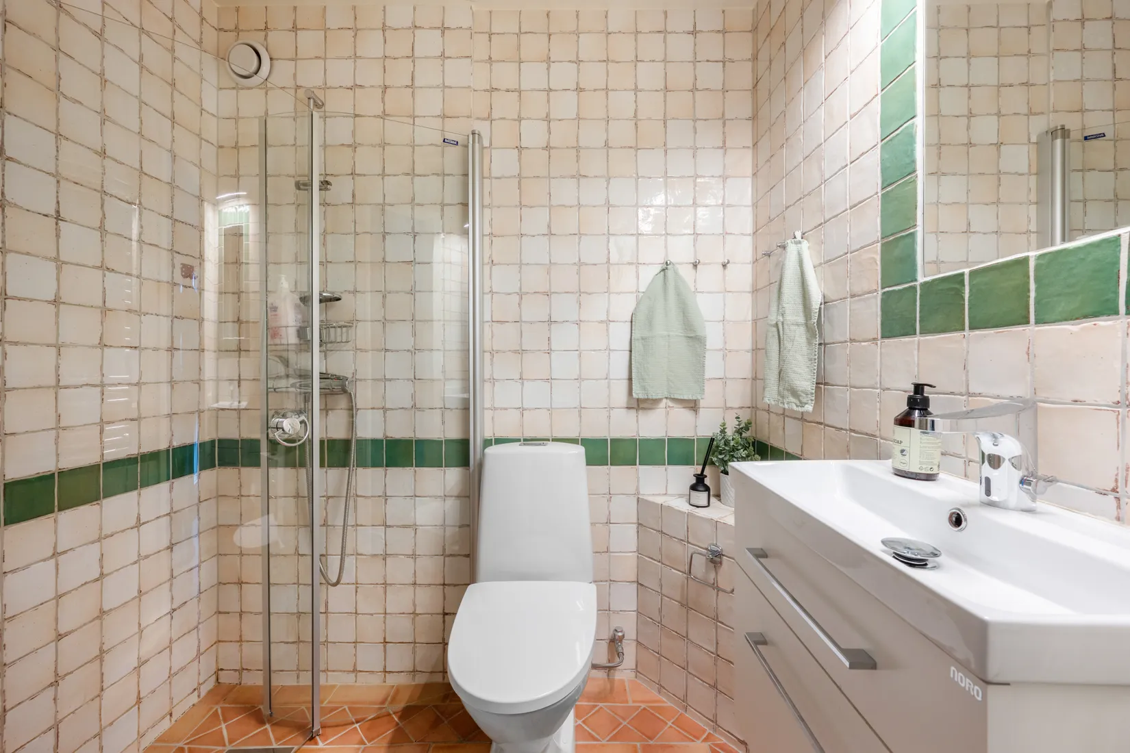 Radhus, Björnskogsgränd 79, Vällingby Kälvesta, Stockholm