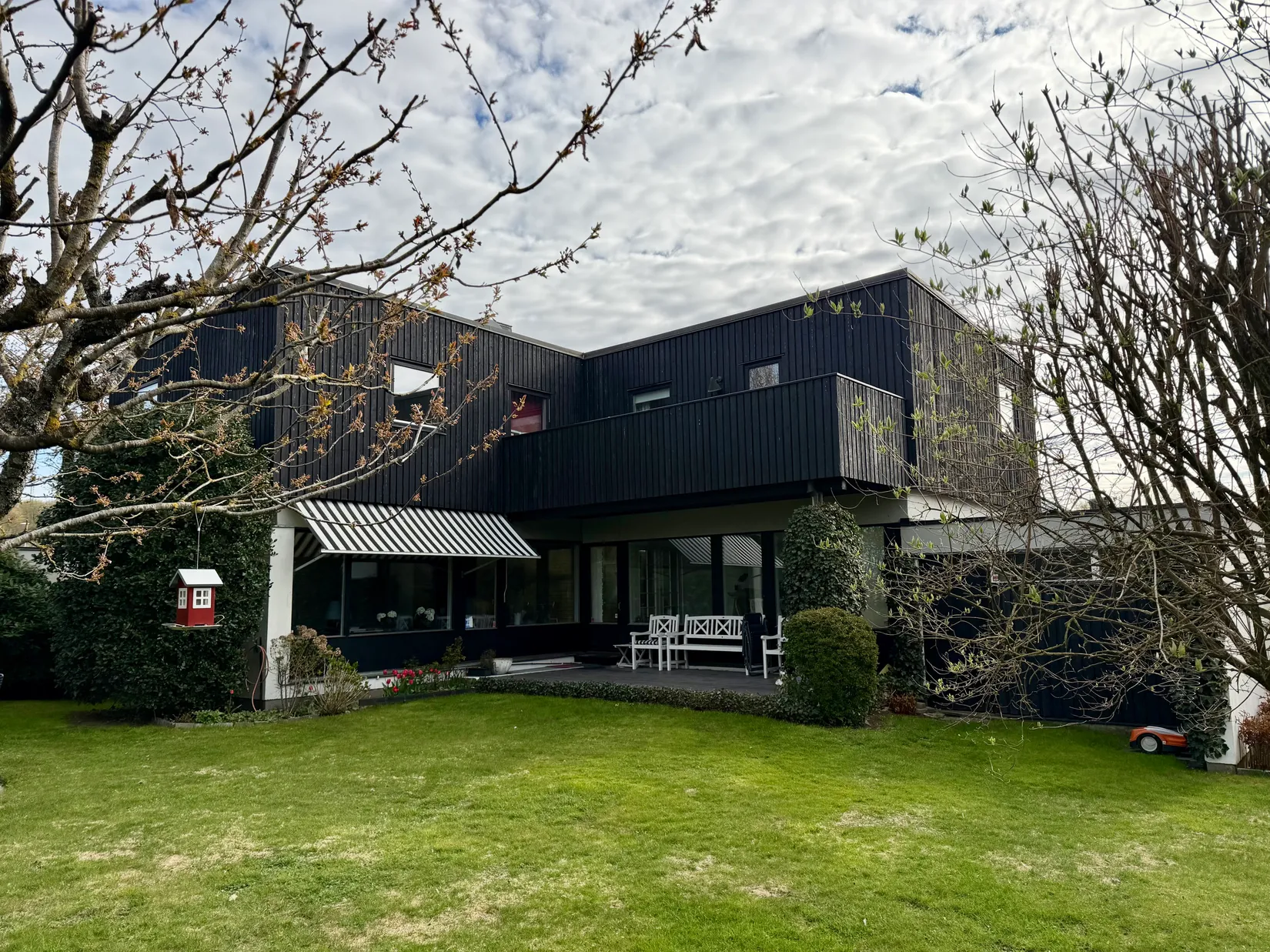 Villa, Gyllensvärdsgatan 13, Väster, Halmstad