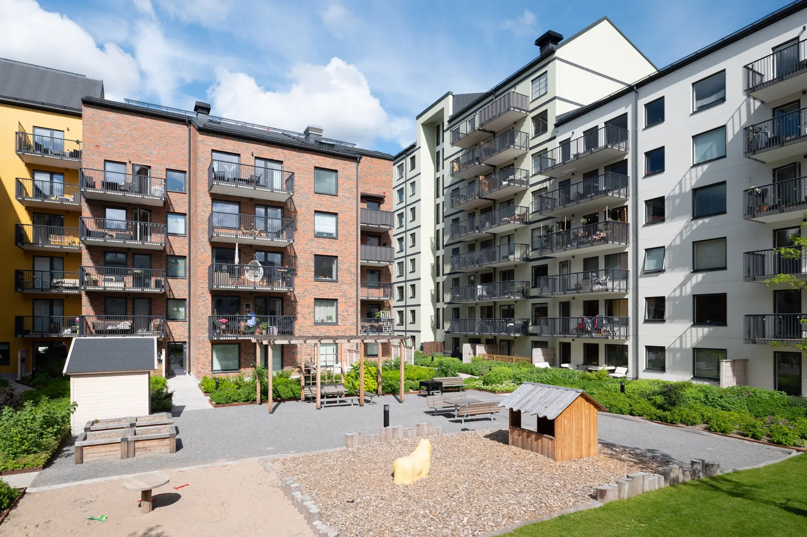 Bostadsrätt, Förrådsvägen 34, Centrala Huddinge, Huddinge
