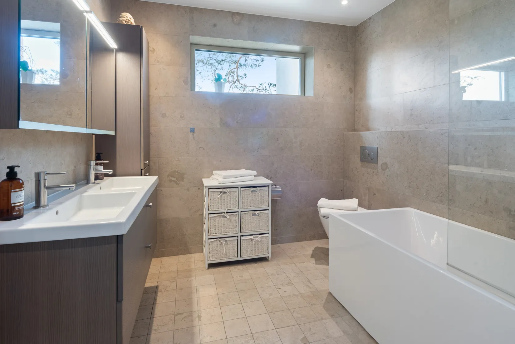 Bostadsrätt, Radhus, Dalripans väg 13, Strömma, Värmdö