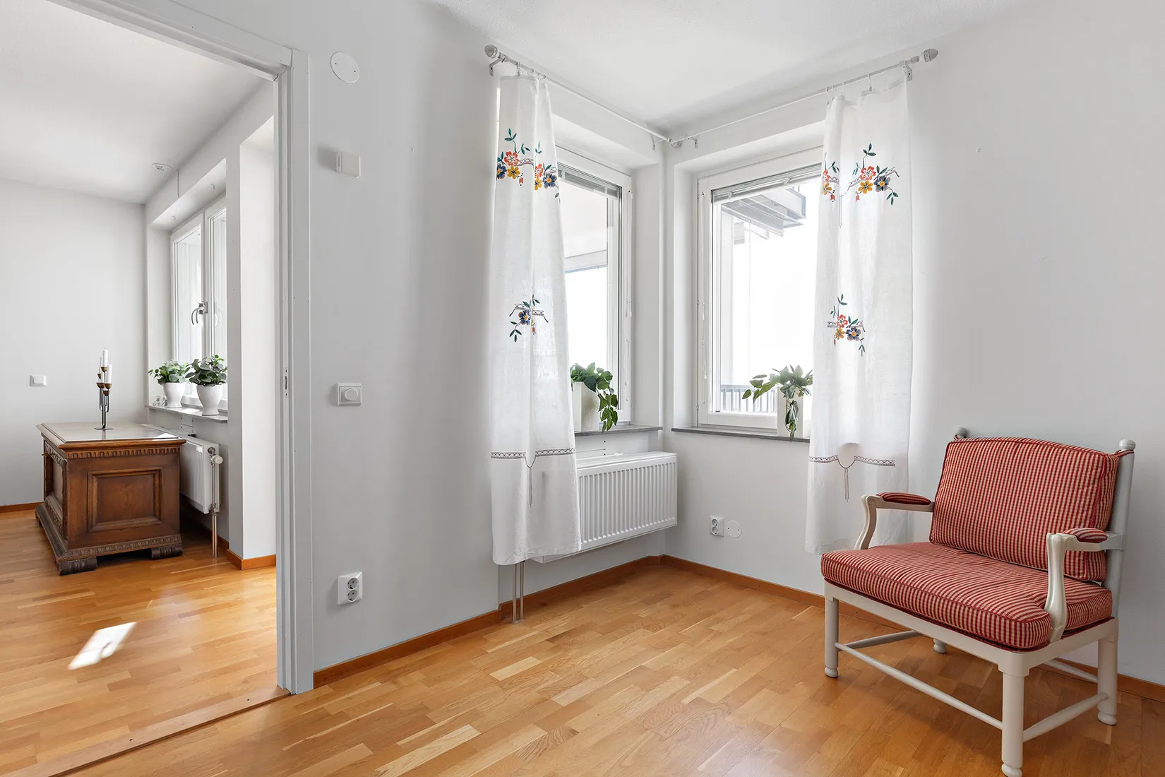 Bostadsrätt, Tallrisvägen 4, 1 tr, Kungsängen centrum, Upplands-Bro