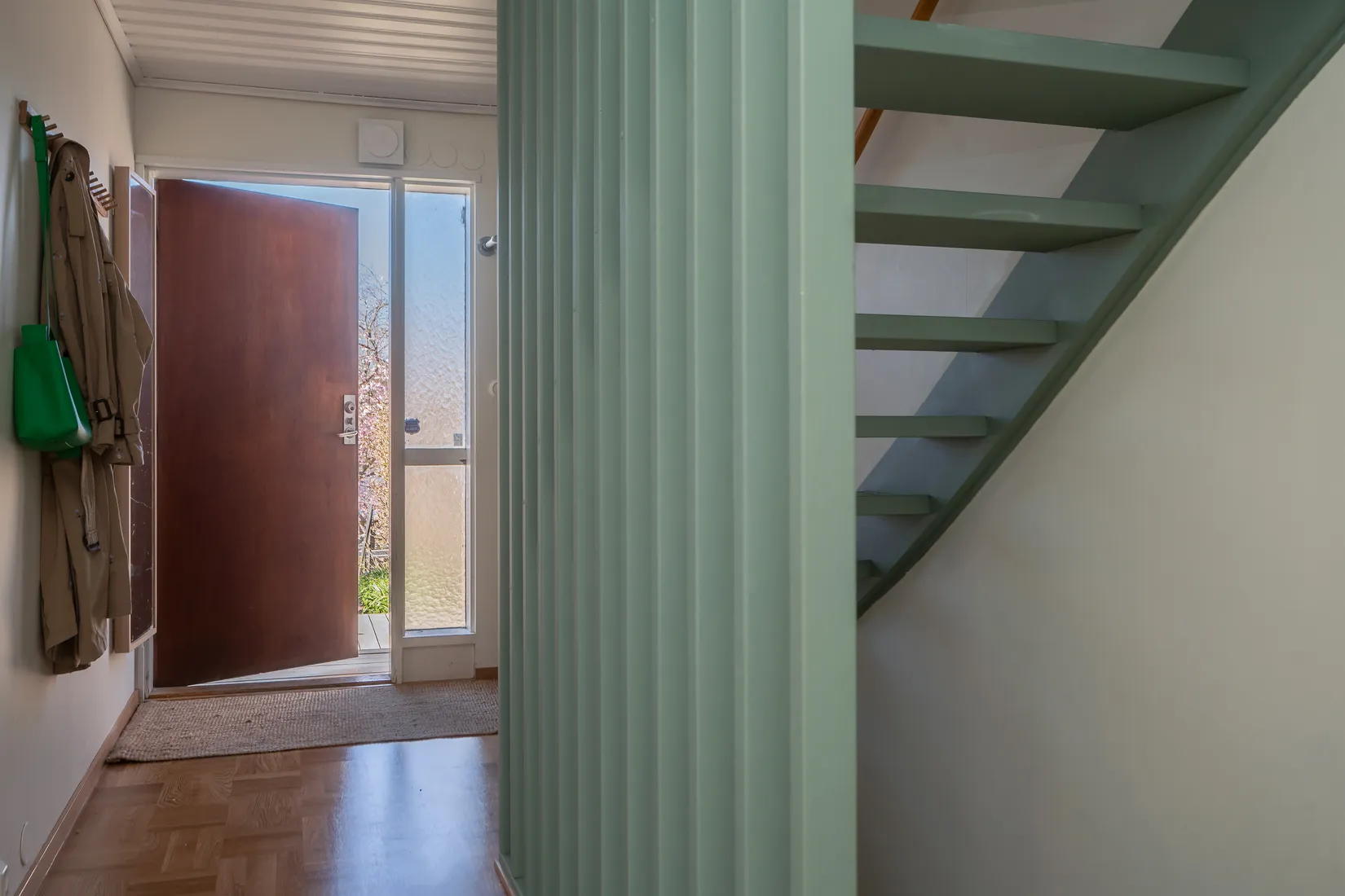 Villa, Radhus, Mellansjövägen 61, Balingsnäs, Huddinge