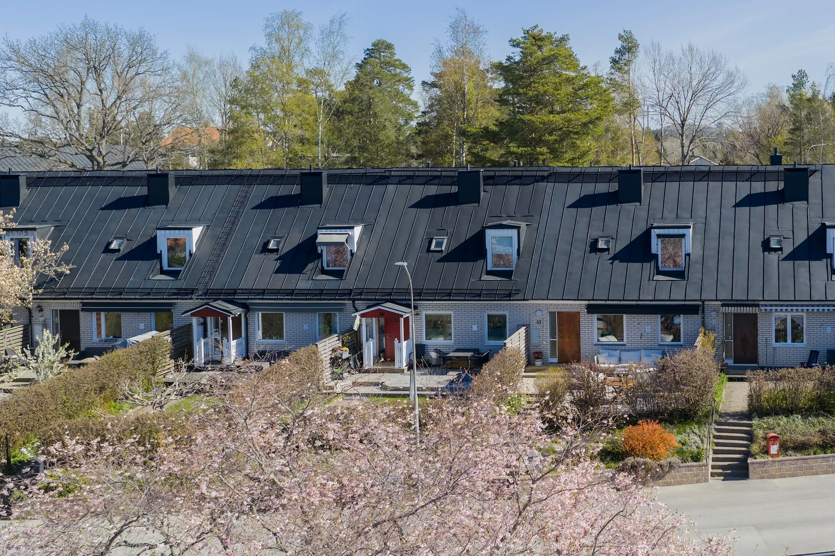 Villa, Radhus, Mellansjövägen 61, Balingsnäs, Huddinge