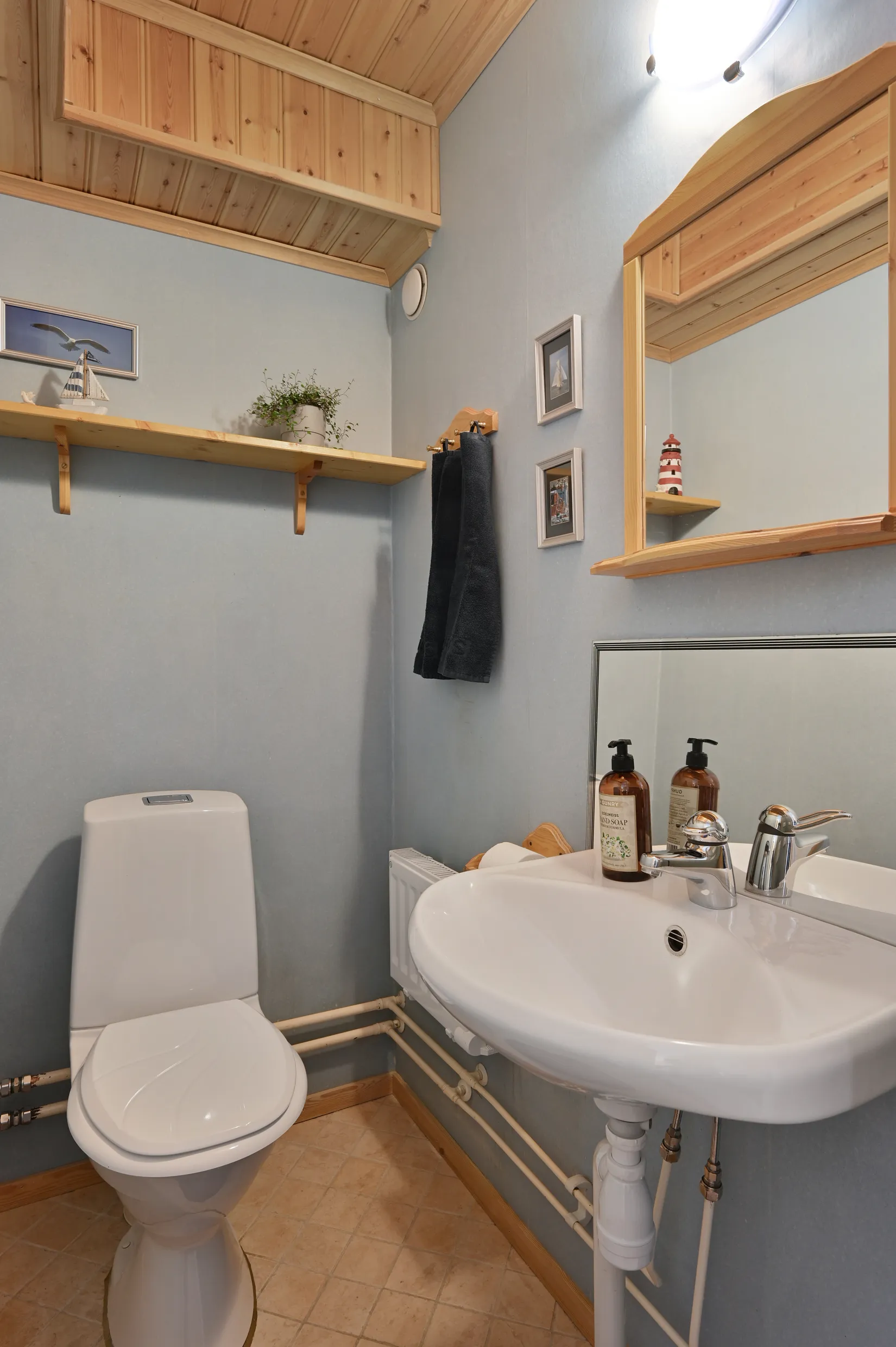 Villa, Radhus, Prismavägen 15, Viksjö, Järfälla