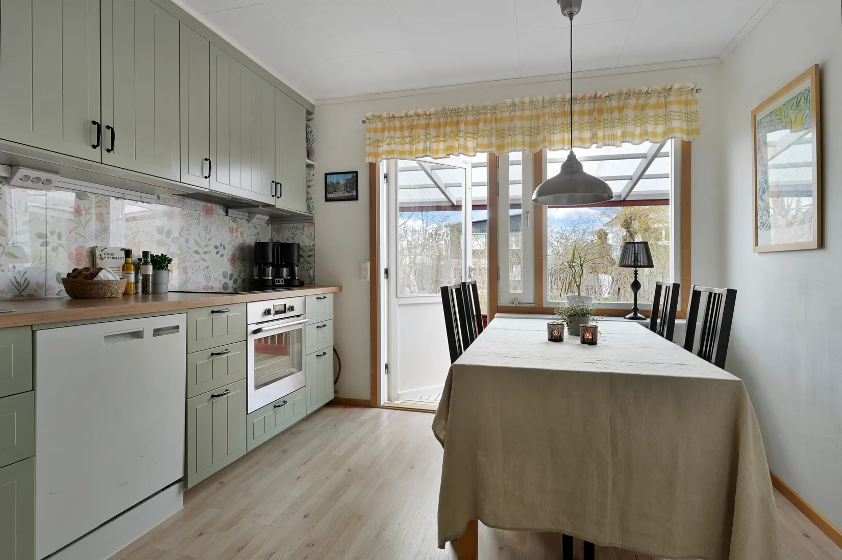 Villa, Radhus, Prismavägen 15, Viksjö, Järfälla