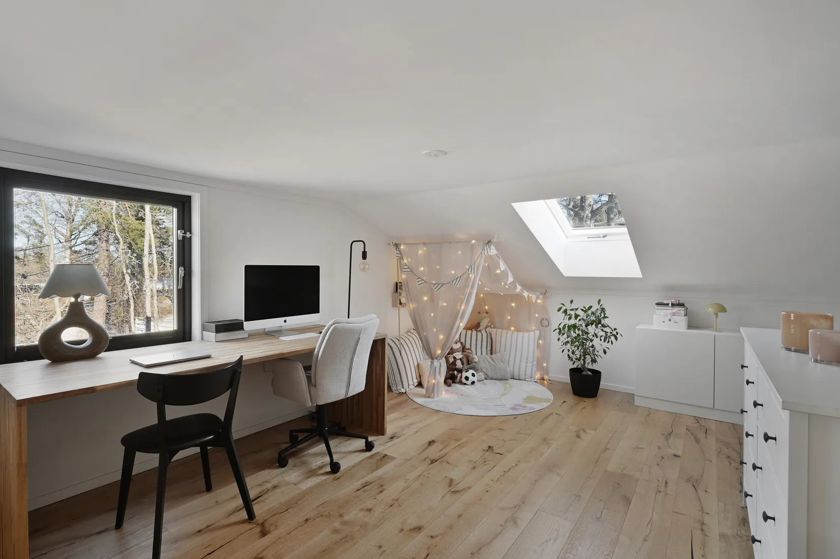 Radhus, Smedjevägen 4K, Länna, Huddinge