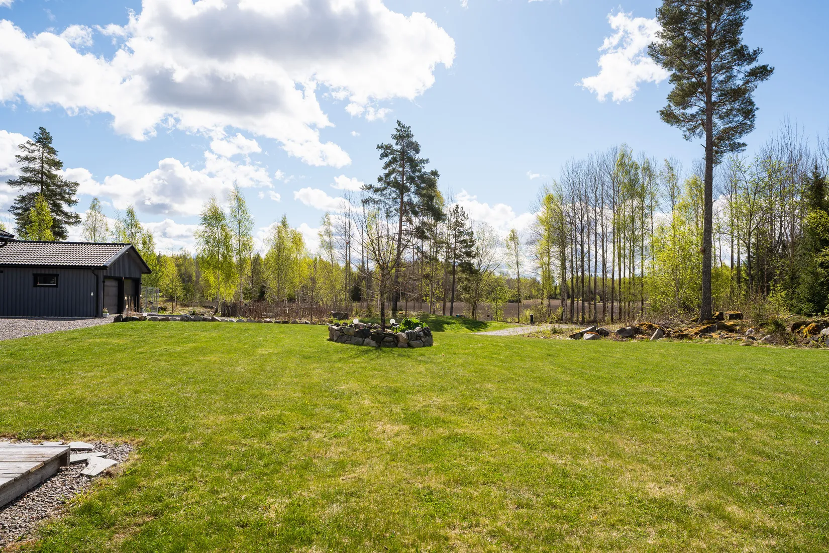 Gård/Skog, Iggelbo 121, Månkarbo, Tierp