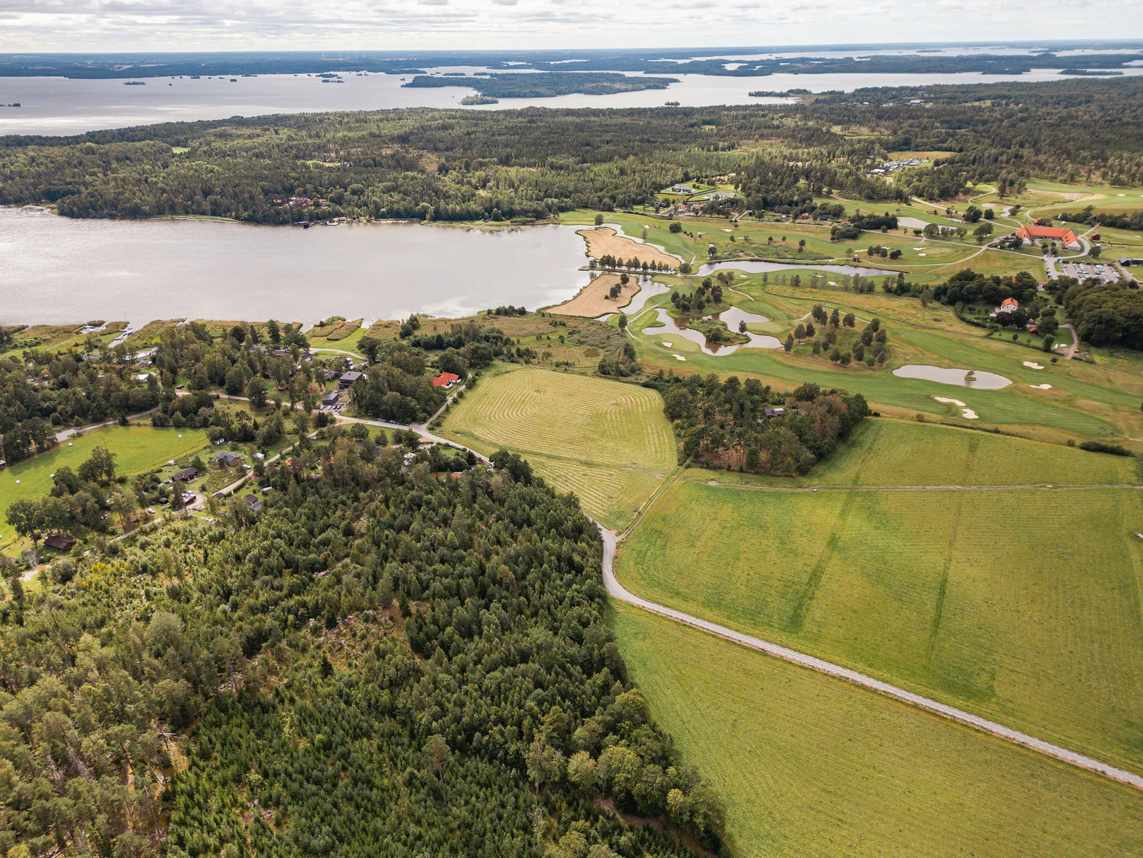Tomt, Nybynäsvägen, Kärrbo-Nybynäs, Nybynäs, Västerås