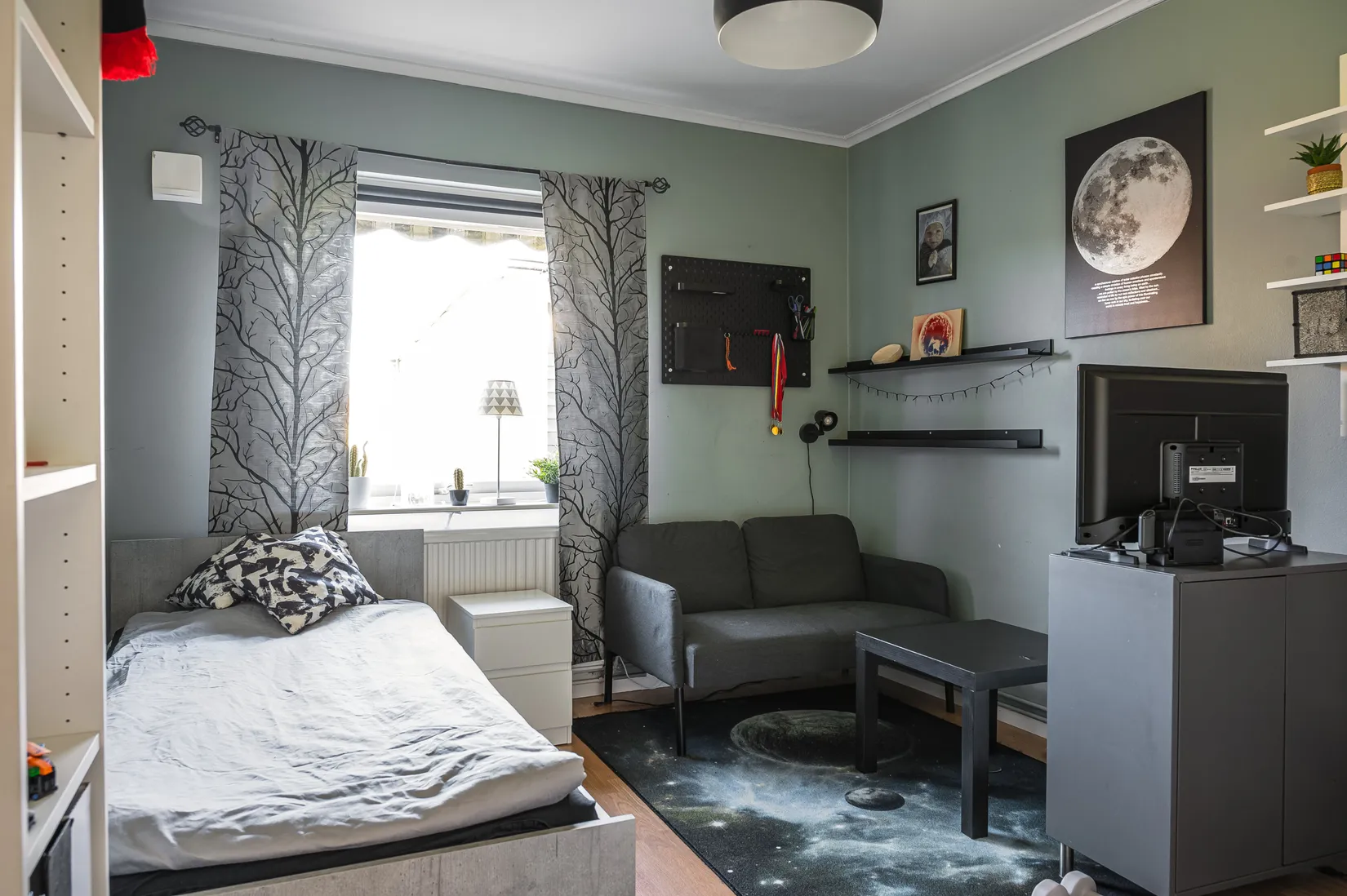 Radhus, Slingvägen 16, Falköping