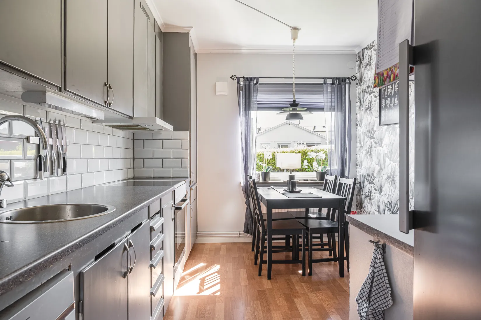 Radhus, Slingvägen 16, Falköping