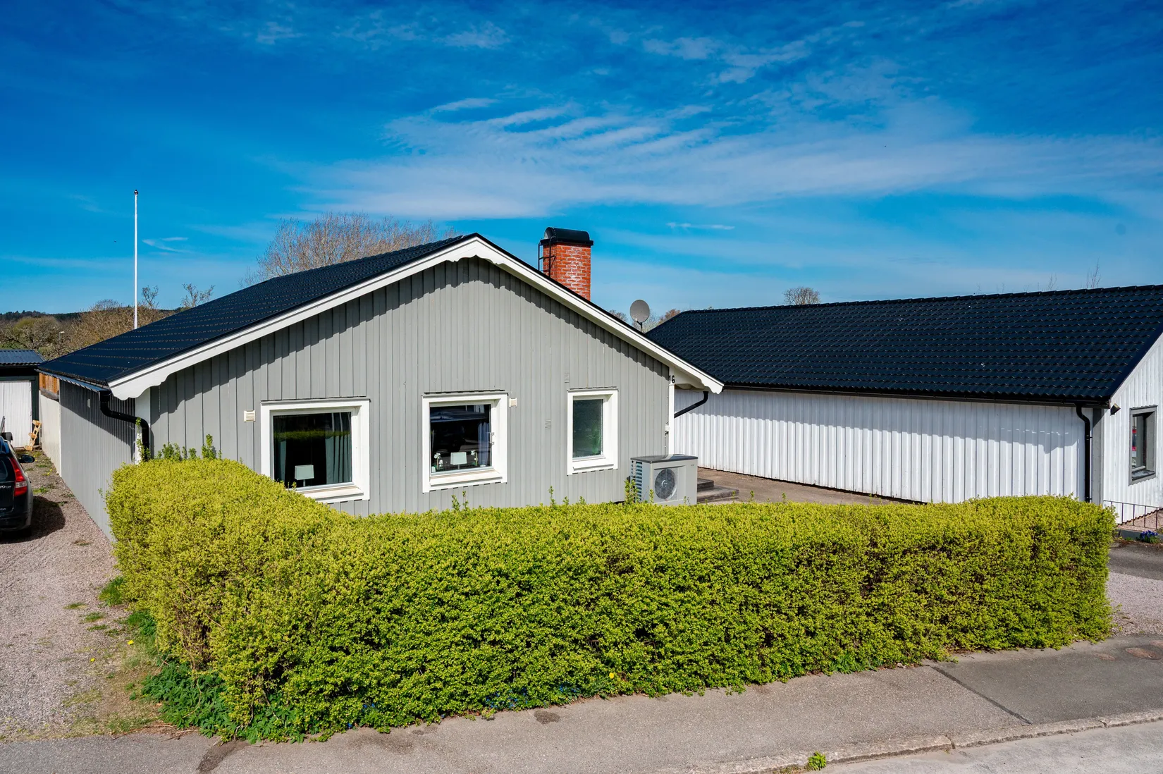 Radhus, Slingvägen 16, Falköping