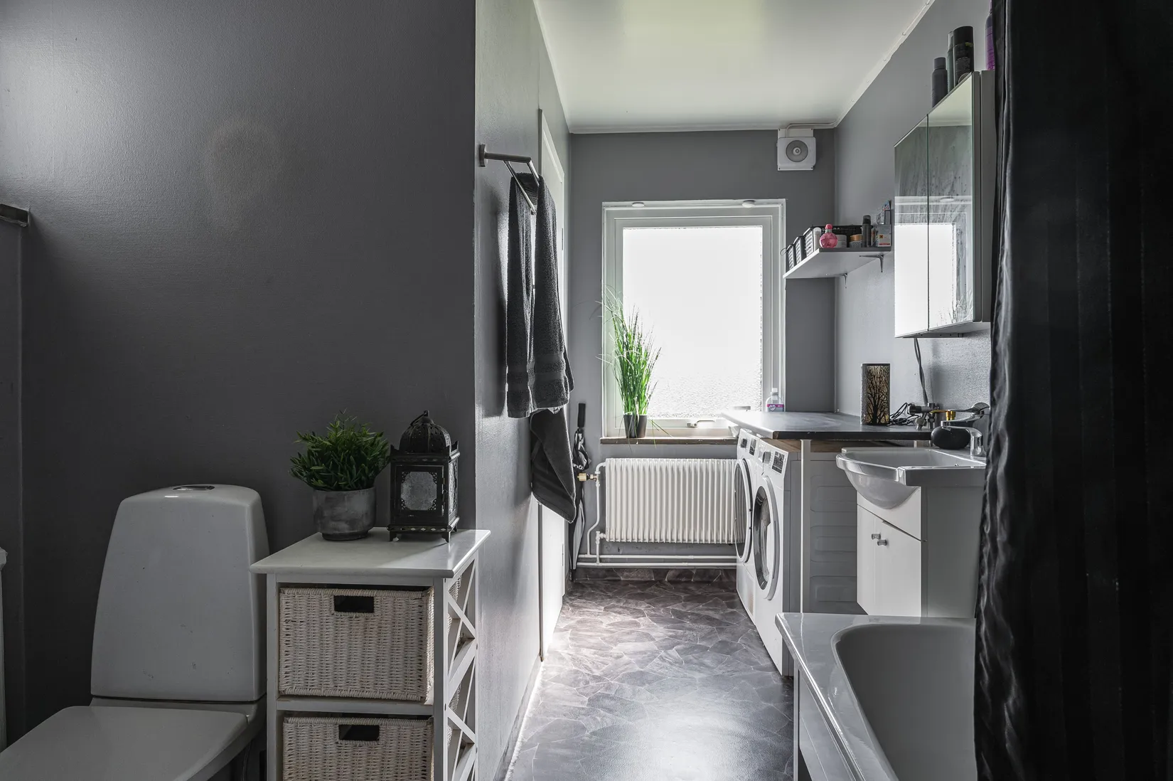 Radhus, Slingvägen 16, Falköping