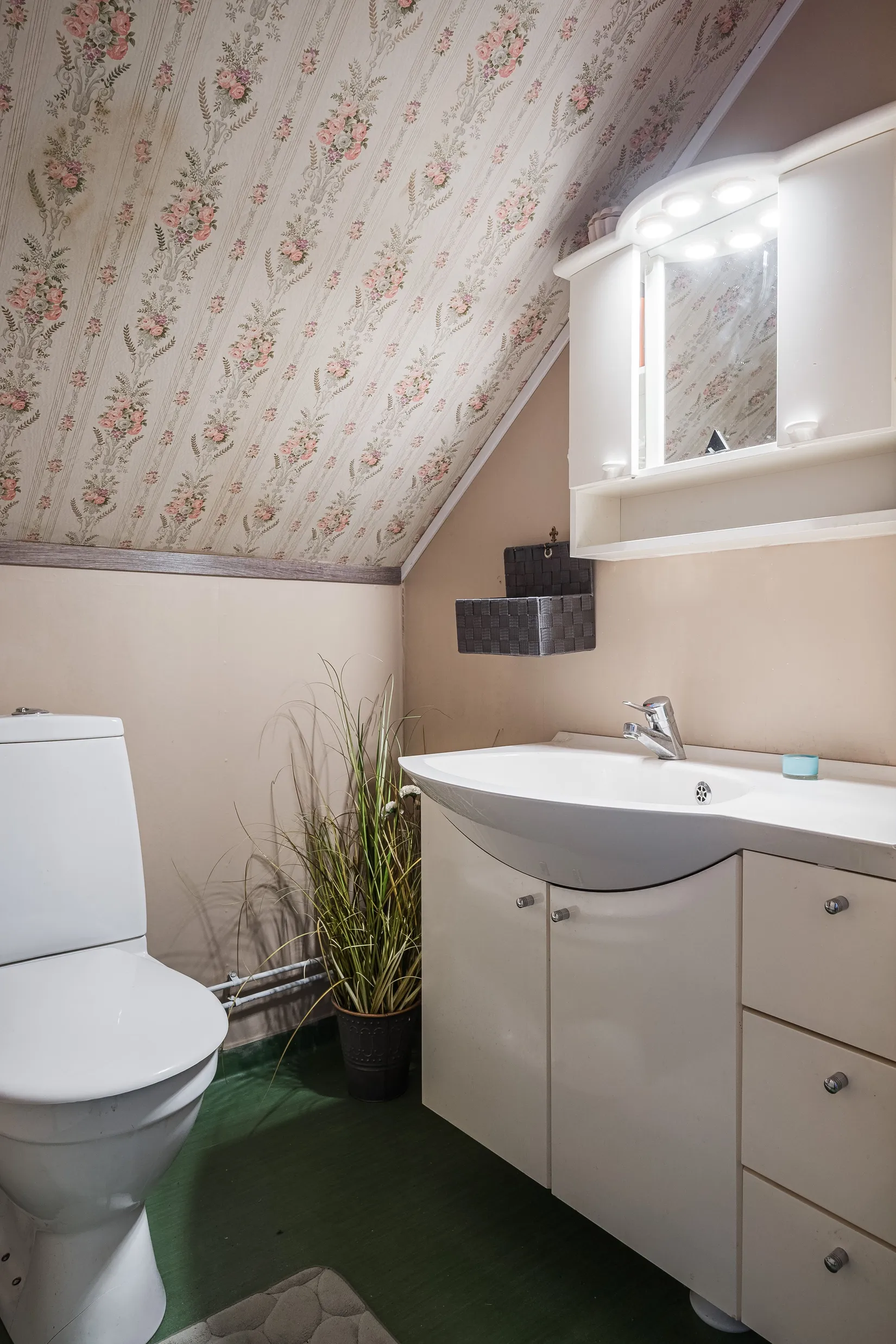 Villa, Granvägen 6, Vegby, Ulricehamn