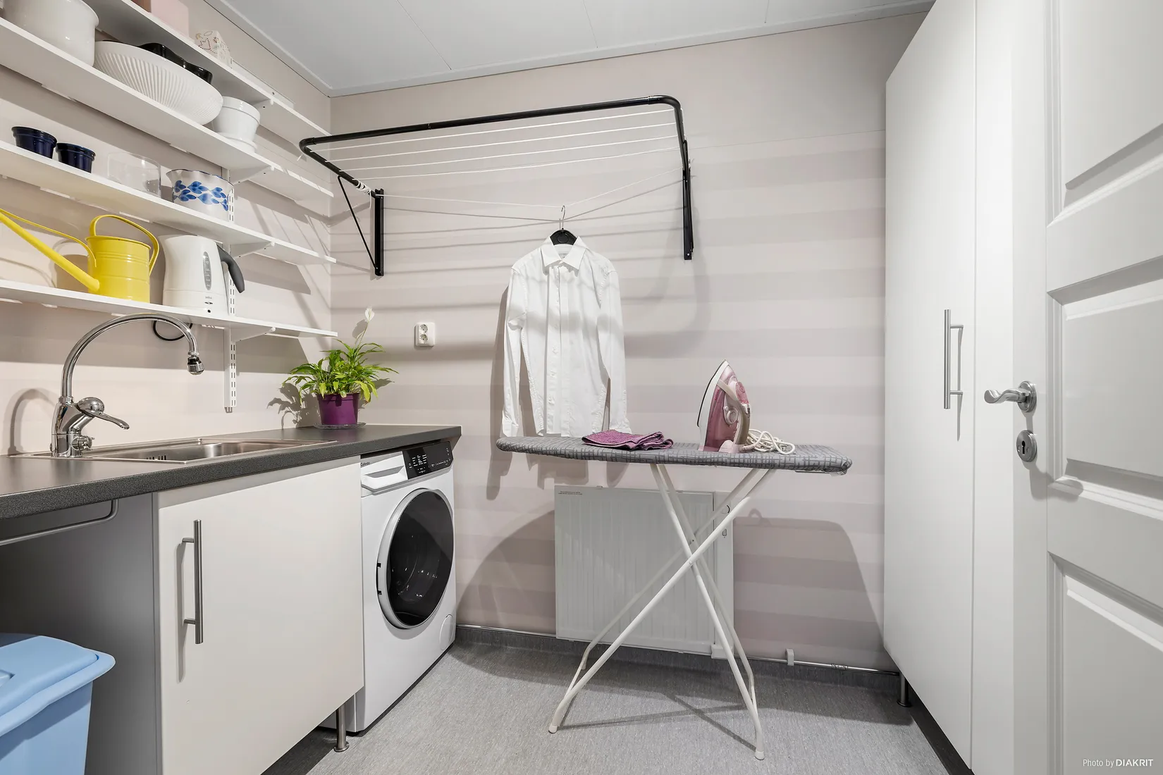 Radhus, Palissadgränd 34, Skarpäng, Täby