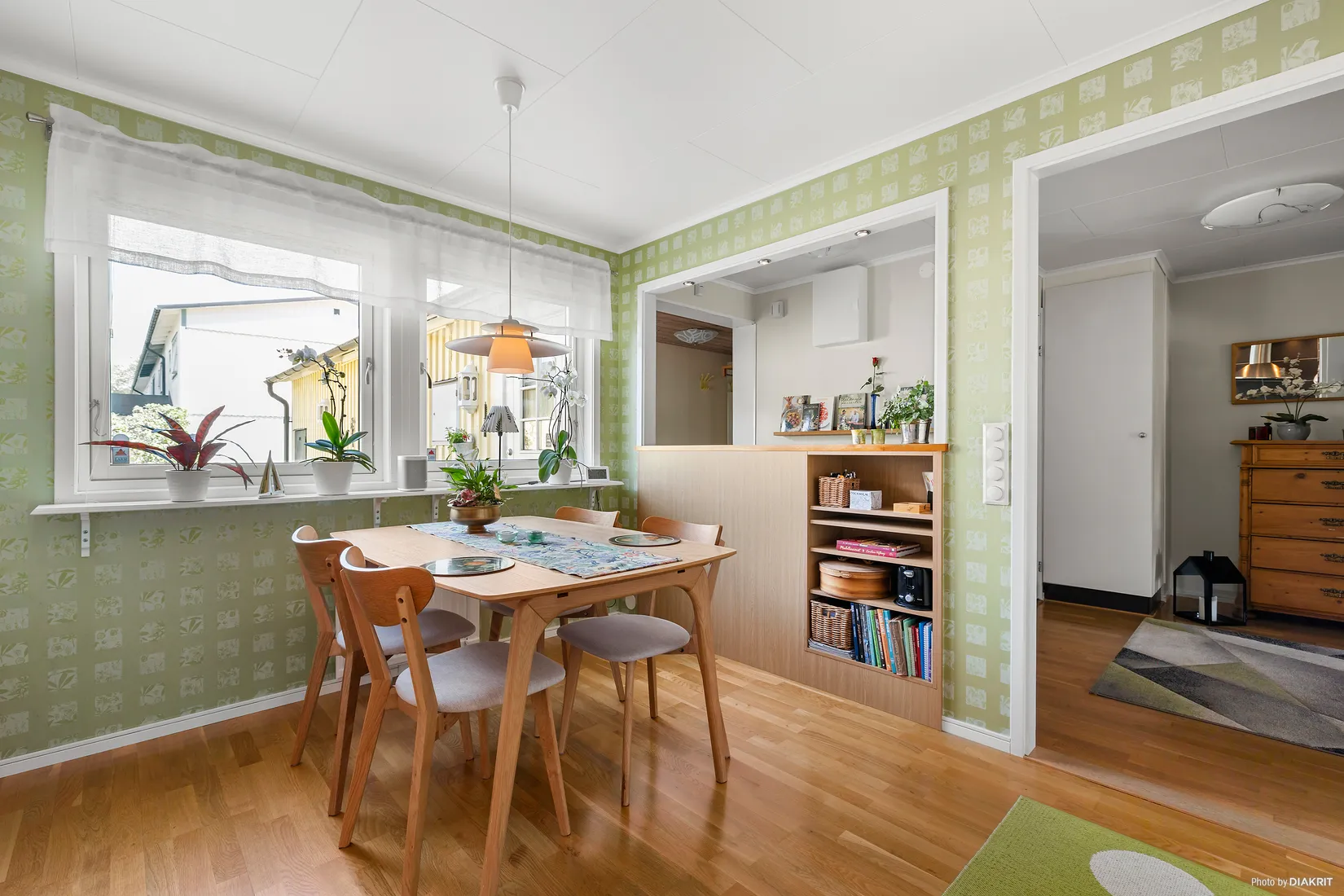 Radhus, Palissadgränd 34, Skarpäng, Täby