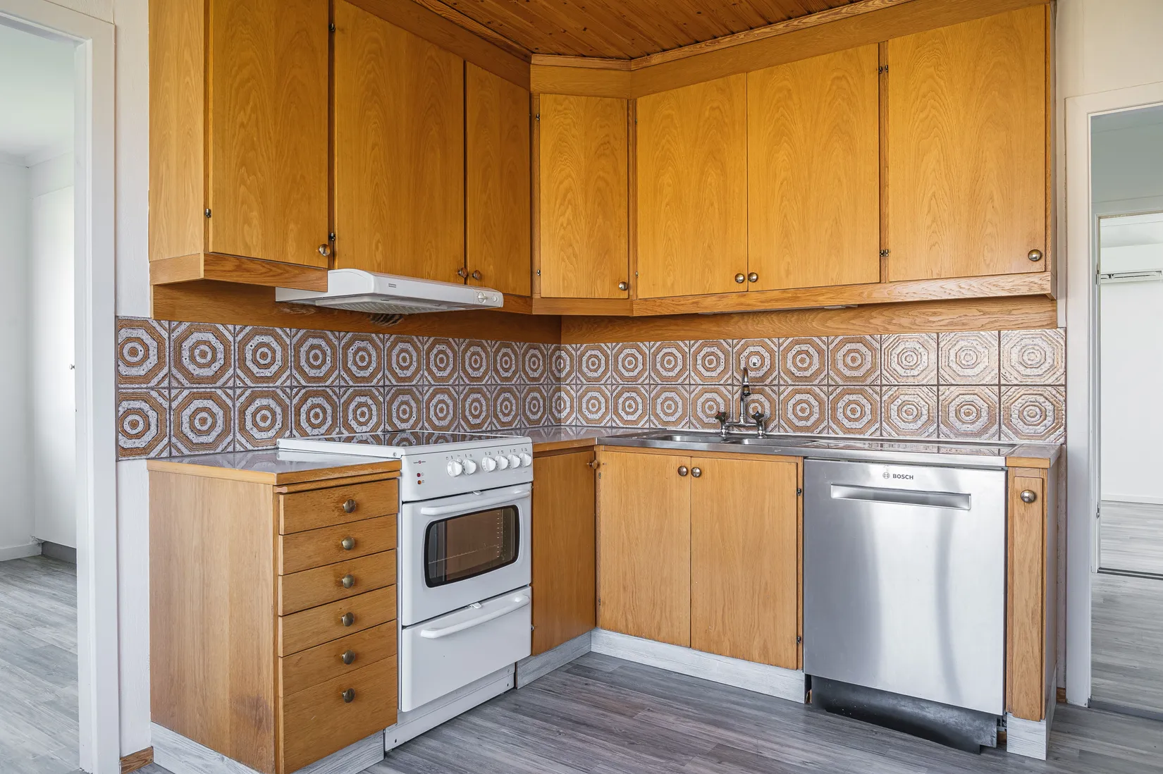 Villa, Madängsvägen 11, Madängsholm, Tidaholm