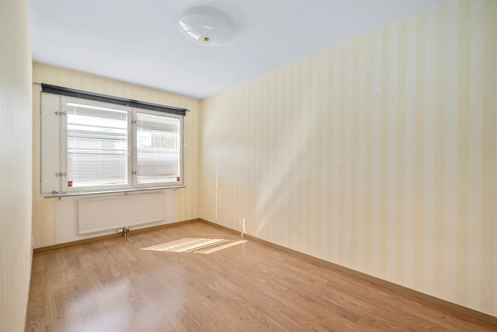 Villa, Radhus, Björnskogsgränd 75, Kälvesta, Stockholm