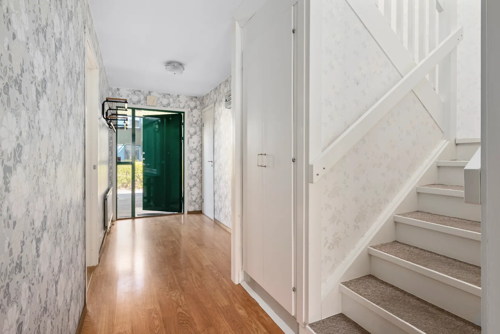 Villa, Radhus, Björnskogsgränd 75, Kälvesta, Stockholm