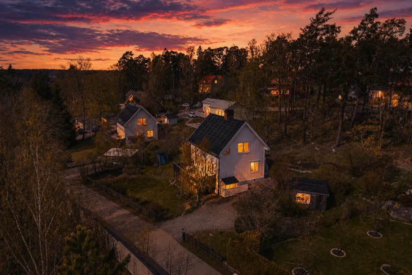 Villa, Solvägen 4, Centralt/Folkparksområdet, Upplands Väsby