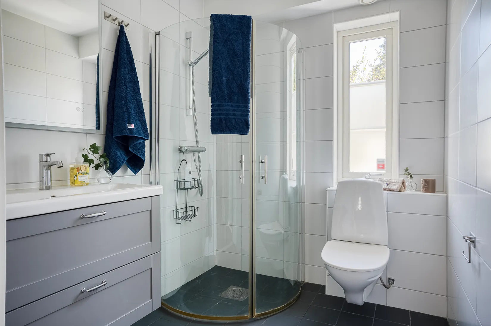 Villa, Rödbosundsvägen 33B, Margretelund, Österåker