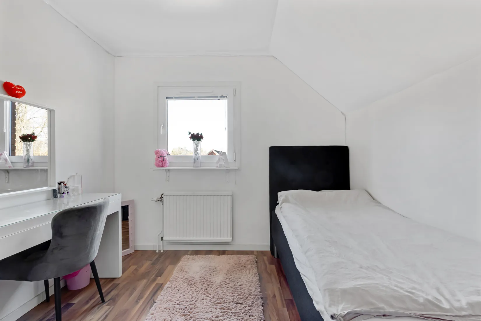Villa, Kärrhöksvägen 2, Tumba - Skäcklinge, Botkyrka