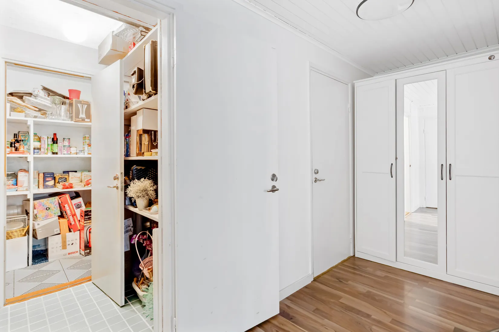 Villa, Kärrhöksvägen 2, Tumba - Skäcklinge, Botkyrka