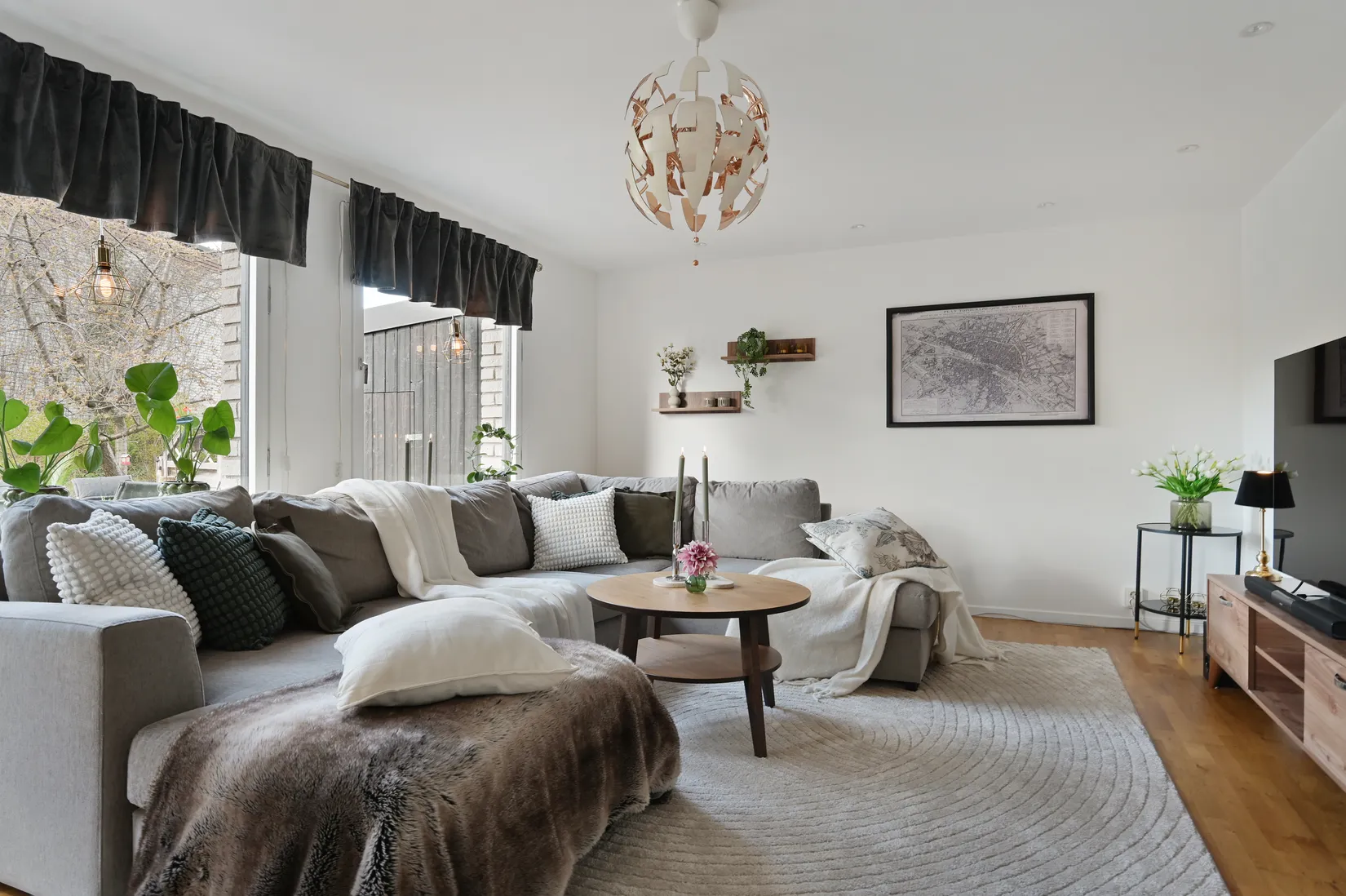 Radhus, Östergökssvängen 8, Nälsta, Stockholm