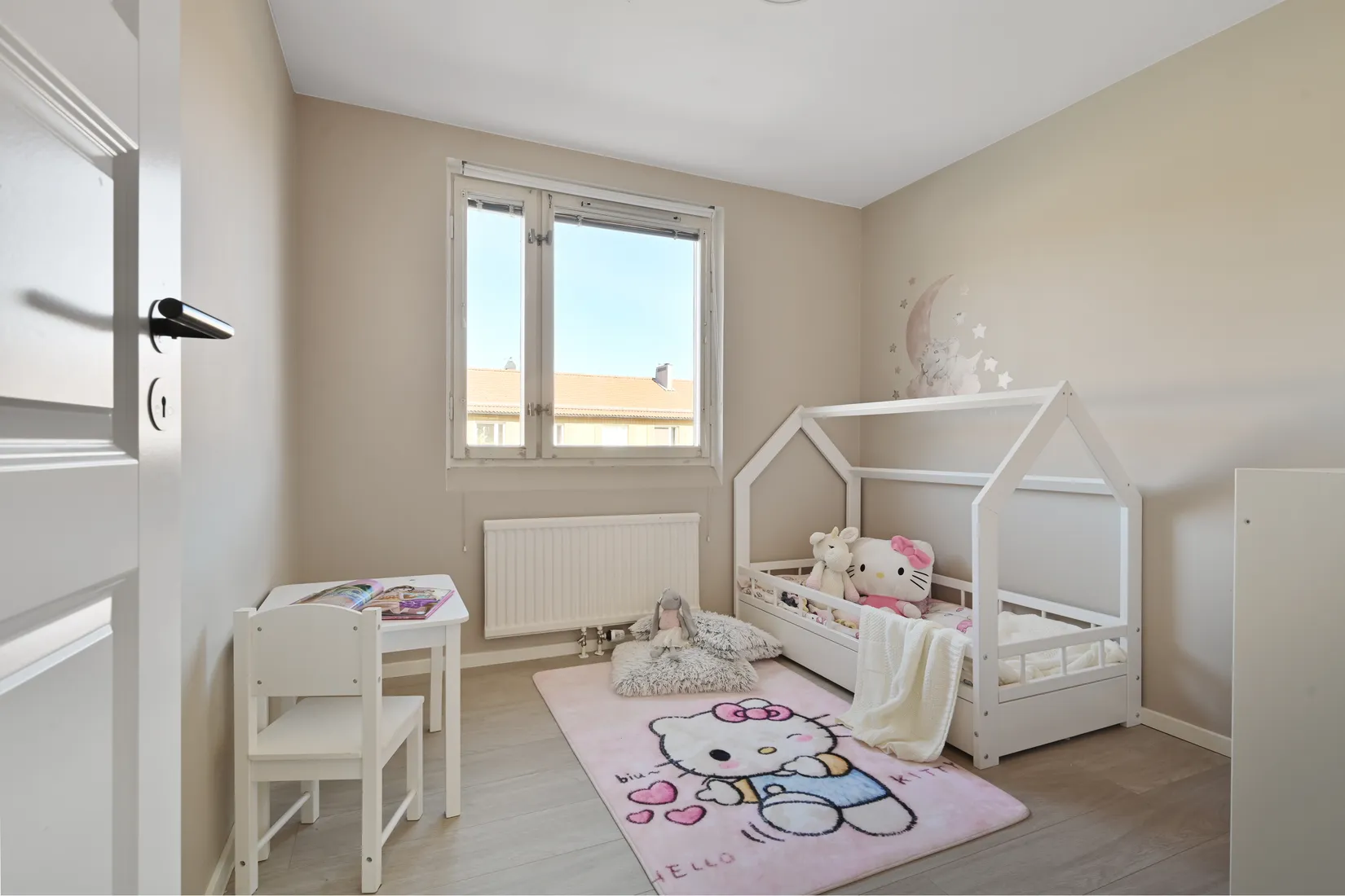 Bostadsrätt, Radhus, Vålbergavägen 173, Barkarby, Järfälla