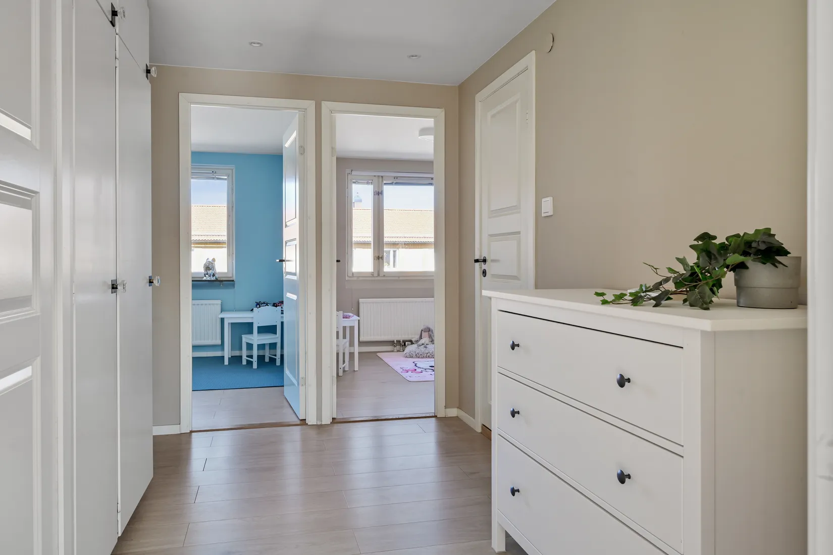 Bostadsrätt, Radhus, Vålbergavägen 173, Barkarby, Järfälla