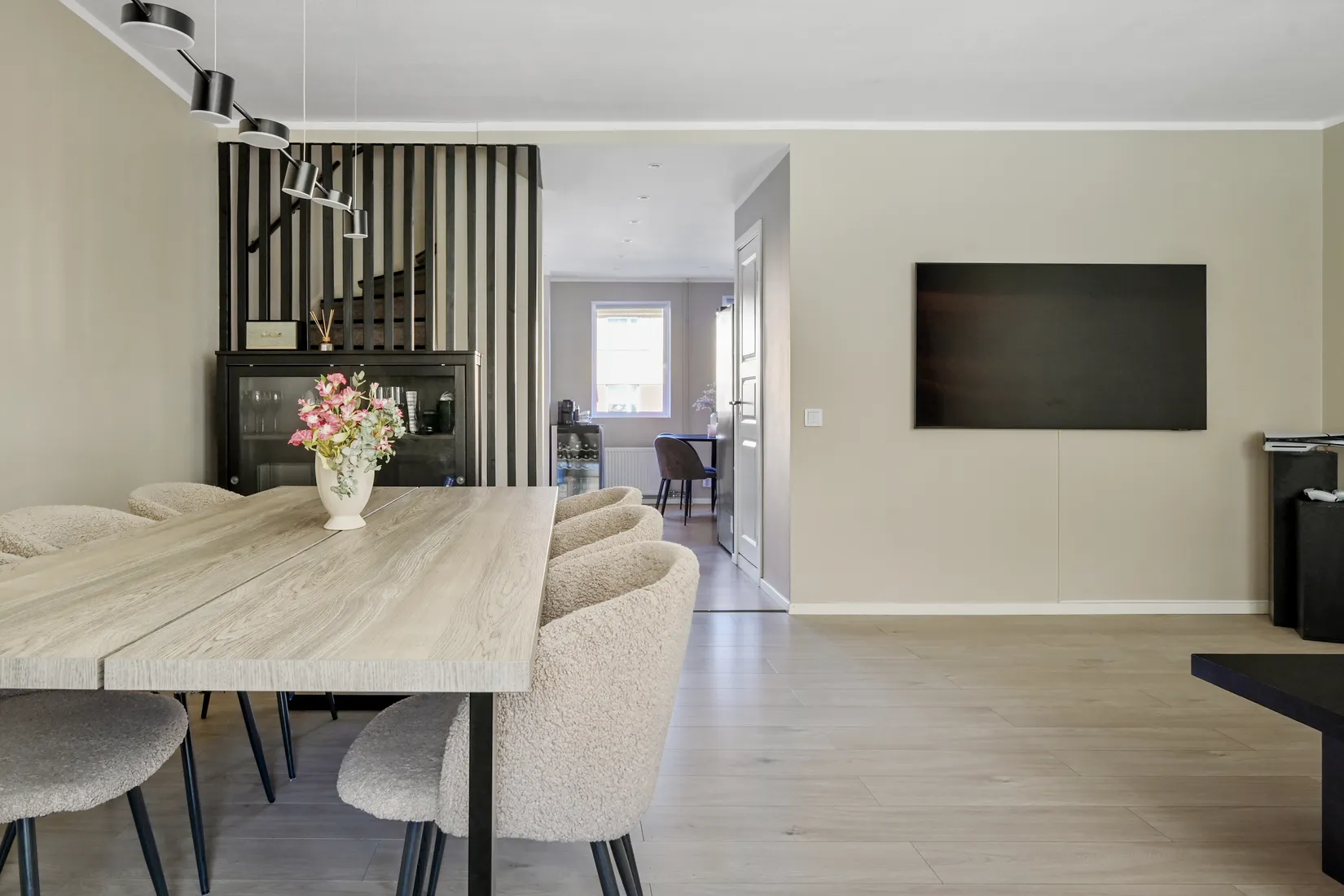 Bostadsrätt, Radhus, Vålbergavägen 173, Barkarby, Järfälla