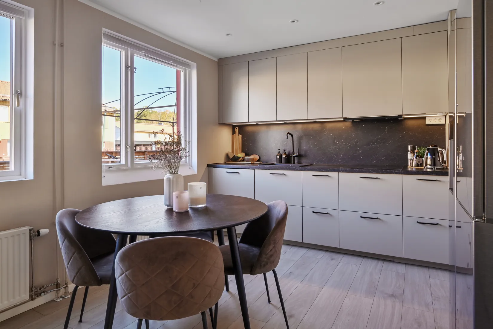 Bostadsrätt, Radhus, Vålbergavägen 173, Barkarby, Järfälla