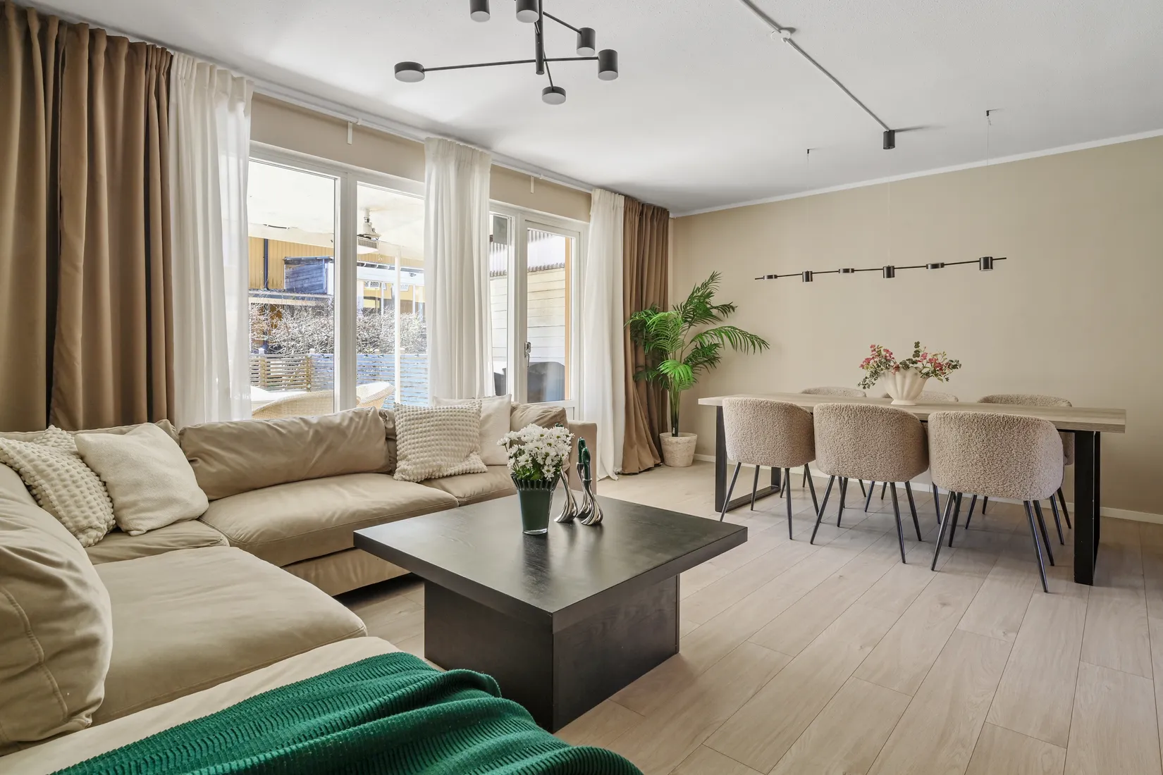 Bostadsrätt, Radhus, Vålbergavägen 173, Barkarby, Järfälla