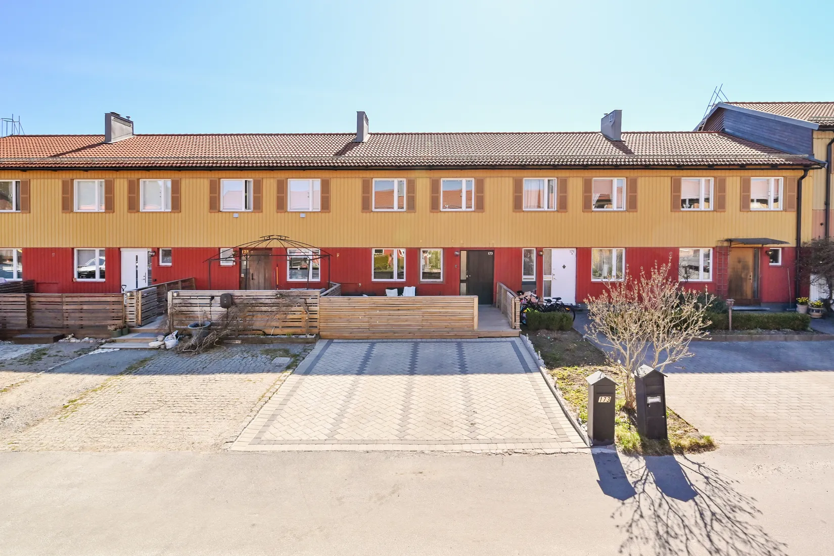 Bostadsrätt, Radhus, Vålbergavägen 173, Barkarby, Järfälla