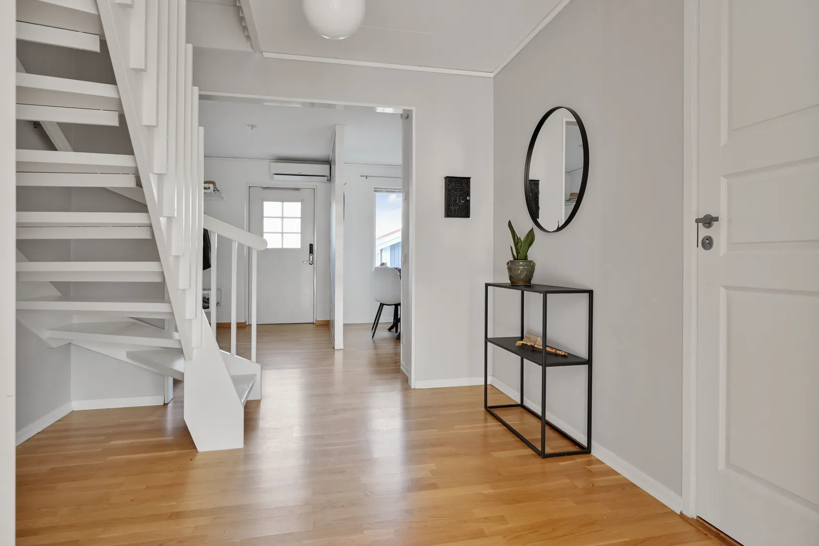 Bostadsrätt, Radhus, Otto bondes väg 10, Margretelund, Österåker