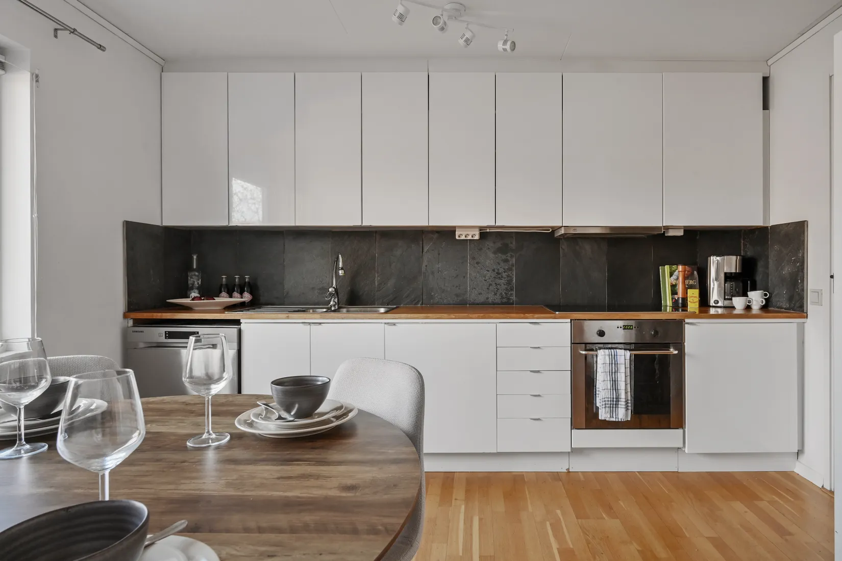 Bostadsrätt, Radhus, Otto bondes väg 10, Margretelund, Österåker