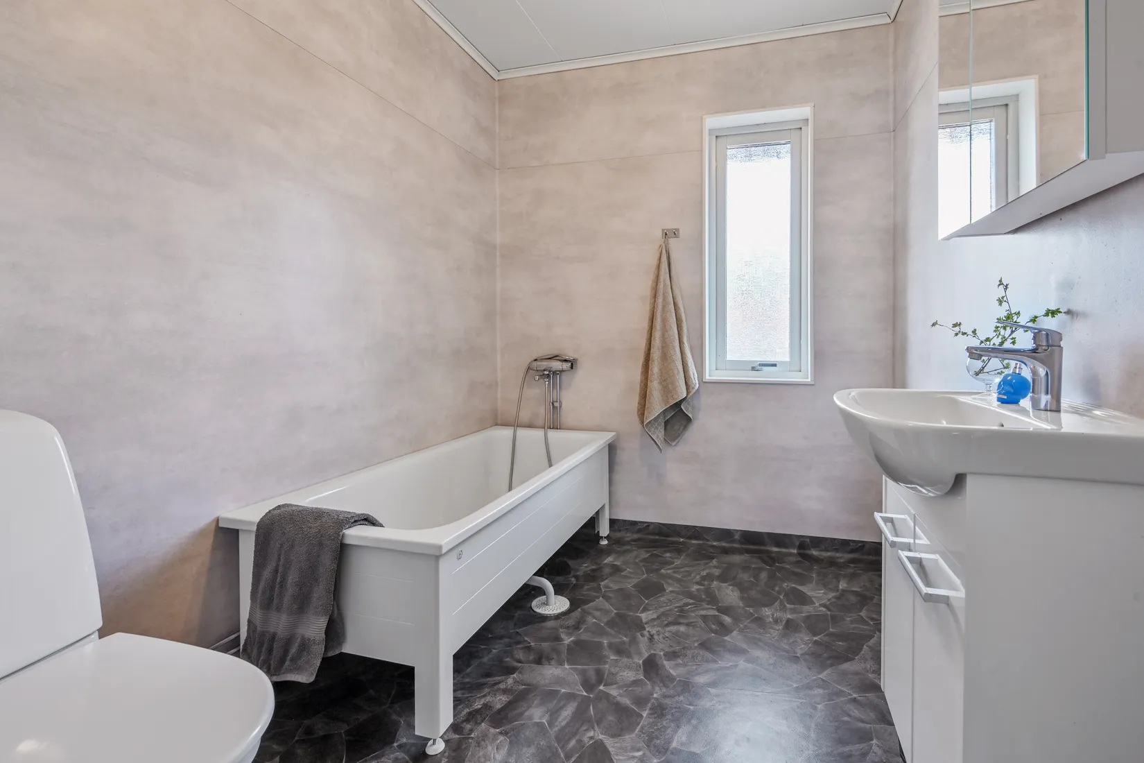 Bostadsrätt, Radhus, Otto bondes väg 10, Margretelund, Österåker