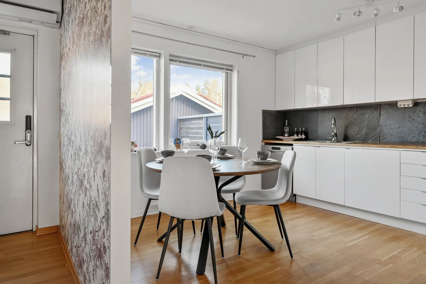 Bostadsrätt, Radhus, Otto bondes väg 10, Margretelund, Österåker